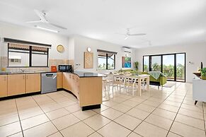 Zen Emerald Shore Seaview - Balcony - Sunset View
