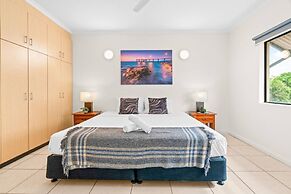 Zen Emerald Shore Seaview - Balcony - Sunset View