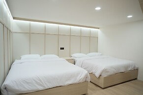 INSAHAUS Guest House Malang