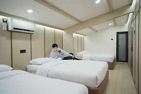 INSAHAUS Guest House Malang