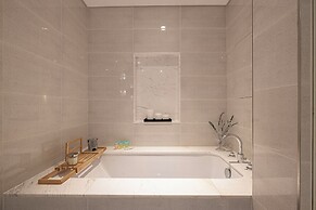 Roomszy Residences - Opera Grand