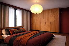 Crimson Autumn Suites JP