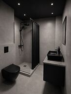 Crimson Autumn Suites JP