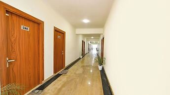 Hotel Golden Petals