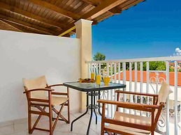 Manousis ApartHotel