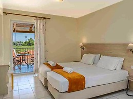 Manousis ApartHotel