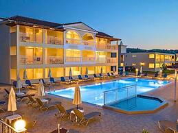 Manousis ApartHotel
