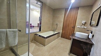 Hotel Ranavilas Palace