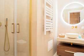 Roses Suite & Apartments
