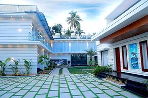 Palm Wave Beach Resort