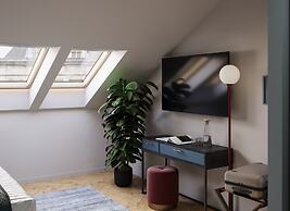 Maroon & Moss Residence