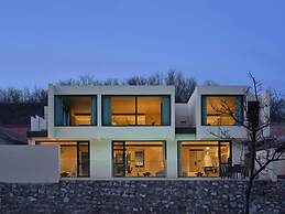 DOPO HOMESTAY