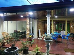 Nilmini Lodge