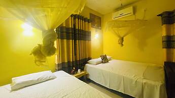 Nilmini Lodge