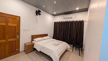 Grand Beach Villa Payyambalam