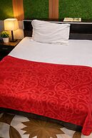 Satyam Guest House