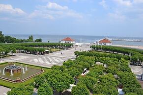 Zacisze Centrum  by Grand Apartments