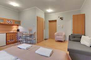 Zacisze Centrum  by Grand Apartments