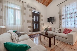 Kalimera Loft I Village Experience