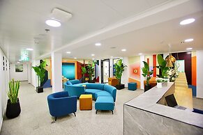 Azura Boutique Hotel