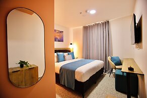 Azura Boutique Hotel