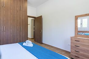 Verdant 1-BR Apt & Balcony in Larnaca