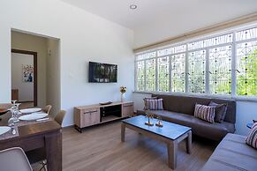 Verdant 1-BR Apt & Balcony in Larnaca