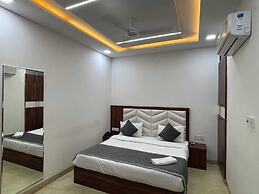Hotel Ganga Palace