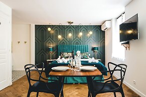 Les Précieuses Suites & Spa I