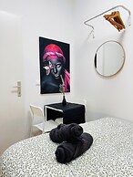 Central 8BR Stay with Garden and Terrace