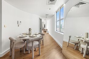 Luxury Suite Museum of the Future View
