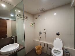 Rajhans Hotel