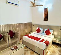 Hotel Ratan Palace