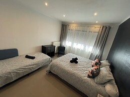 Au 11801 Bel appartement moderne