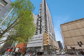 Stylish QV 2BR City Stay & Views