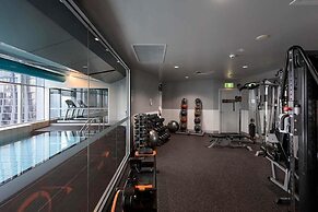 Stylish QV 2BR City Stay & Views