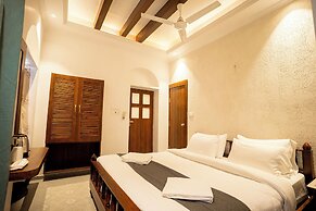 SHIVA KASHI HOTEL