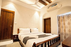SHIVA KASHI HOTEL