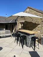 The Oaks Hotel