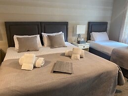 The Oaks Hotel