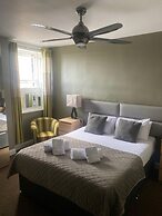 The Oaks Hotel