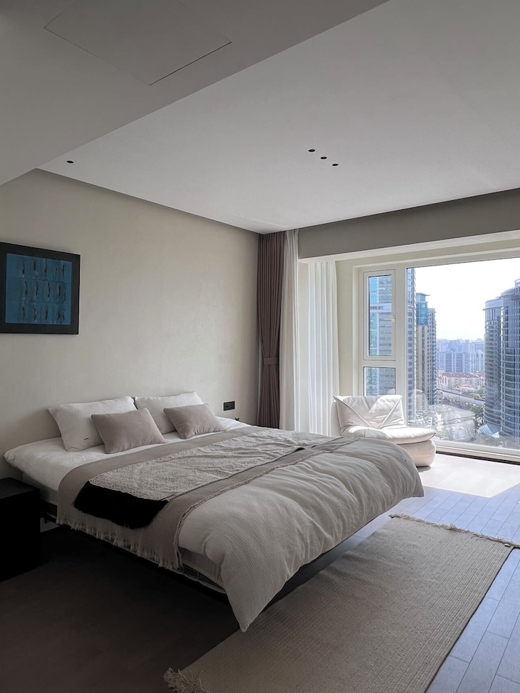 Book and Bed-Chang Ning