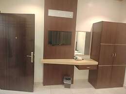 Diamond Pearl Hotel