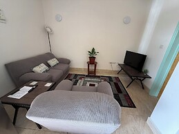 You 4 Ric Piton Suites