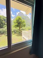 You 4 Ric Piton Suites