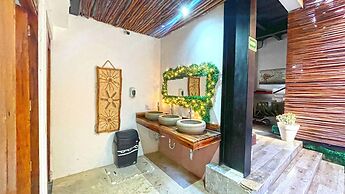 Mr Pakal Tulum