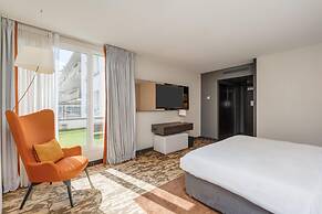 Doubletree By Hilton Paris Boulogne
