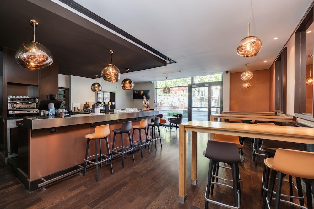 Doubletree By Hilton Paris Boulogne