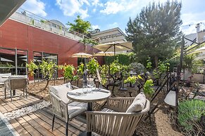 Doubletree By Hilton Paris Boulogne