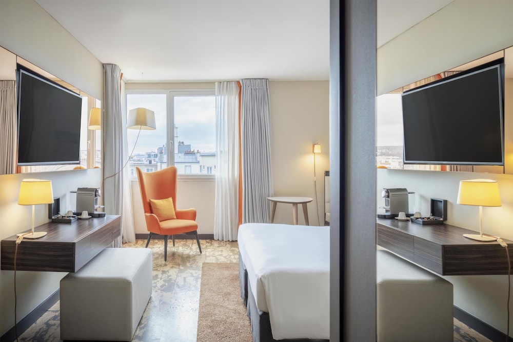 Doubletree By Hilton Paris Boulogne